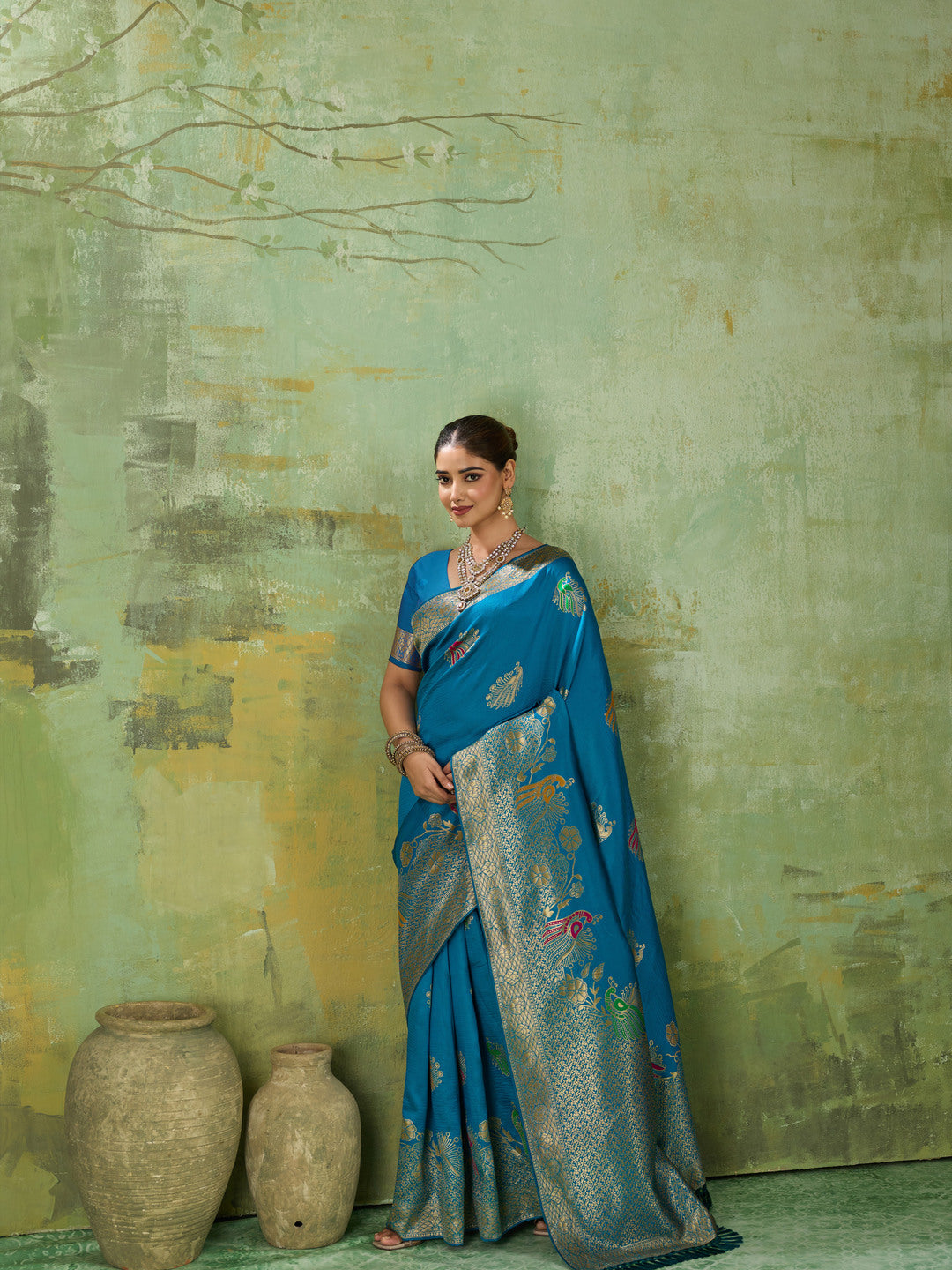 How to Look Slim in a Saree: Draping & Fabric Tips