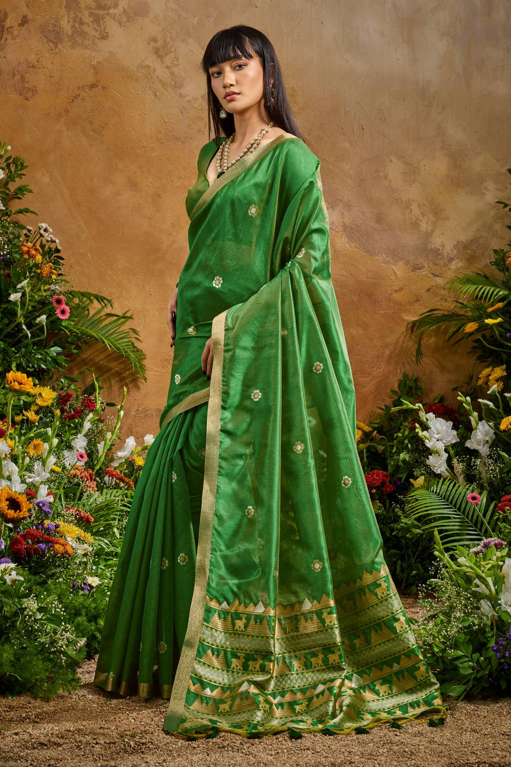 Nayoora Green Tussar Silk Handloom Saree with Traditional Zari Border