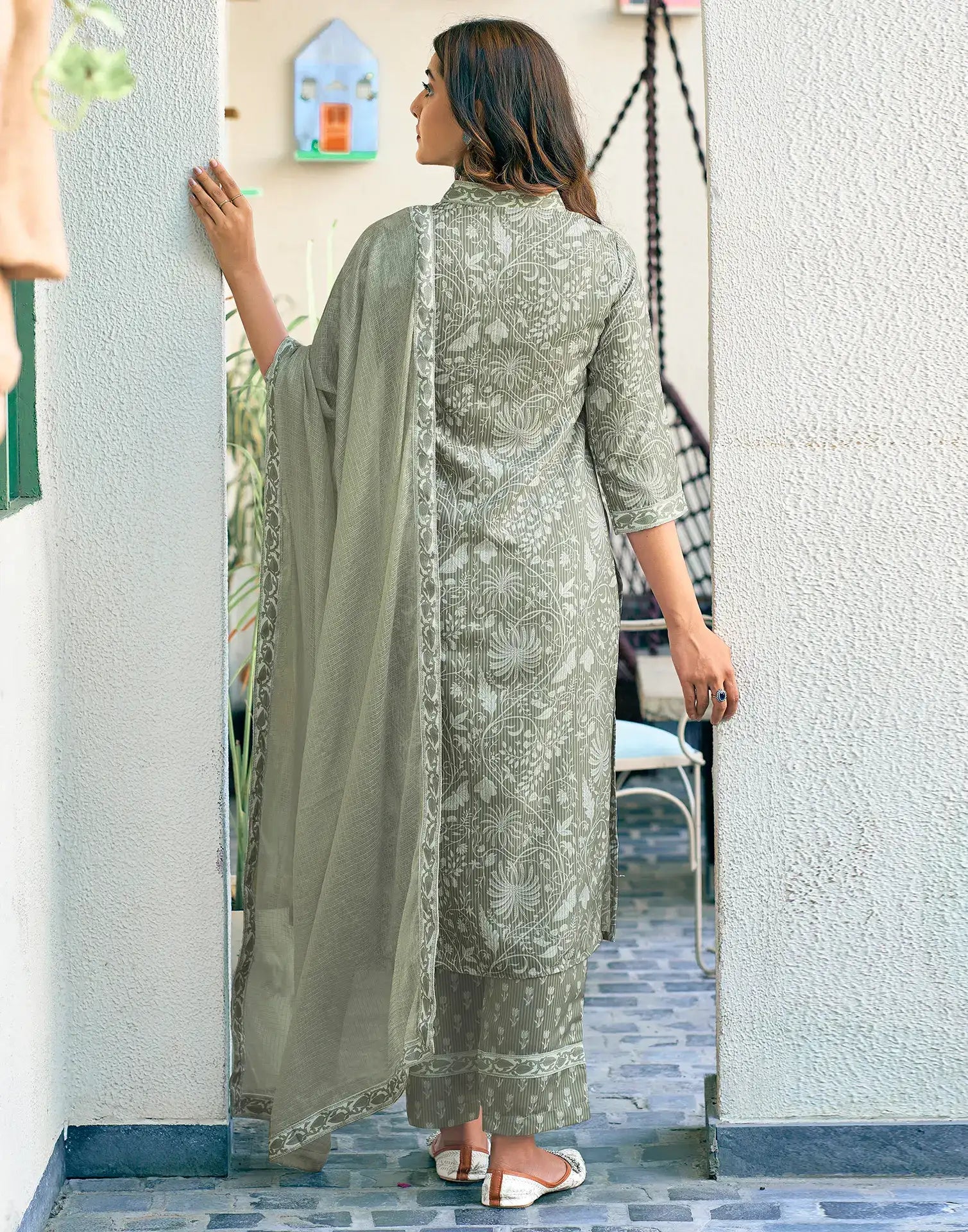 Nayoora Pista Green Printed Kurta Pant Set
