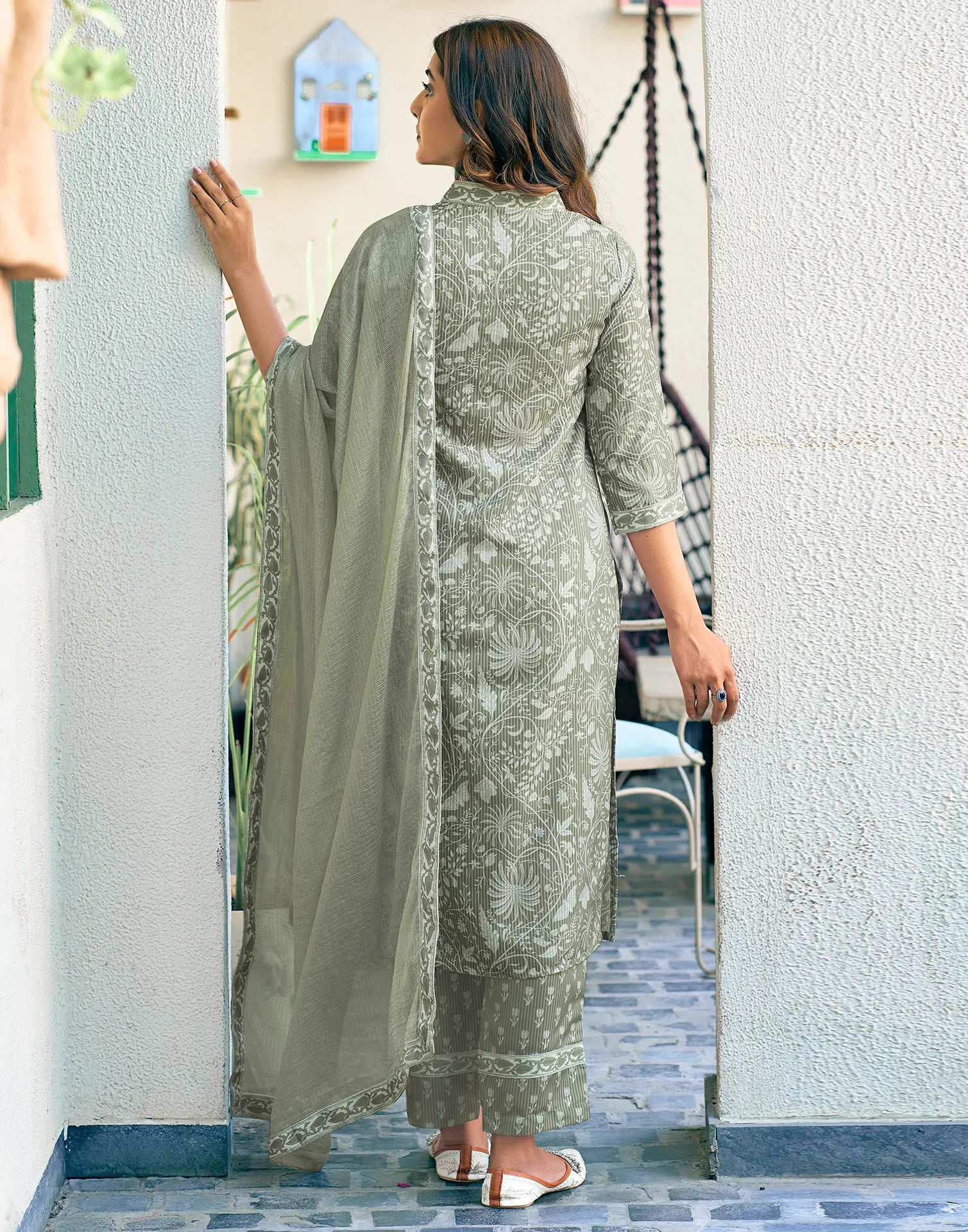 Nayoora Pista Green Printed Kurta Pant Set