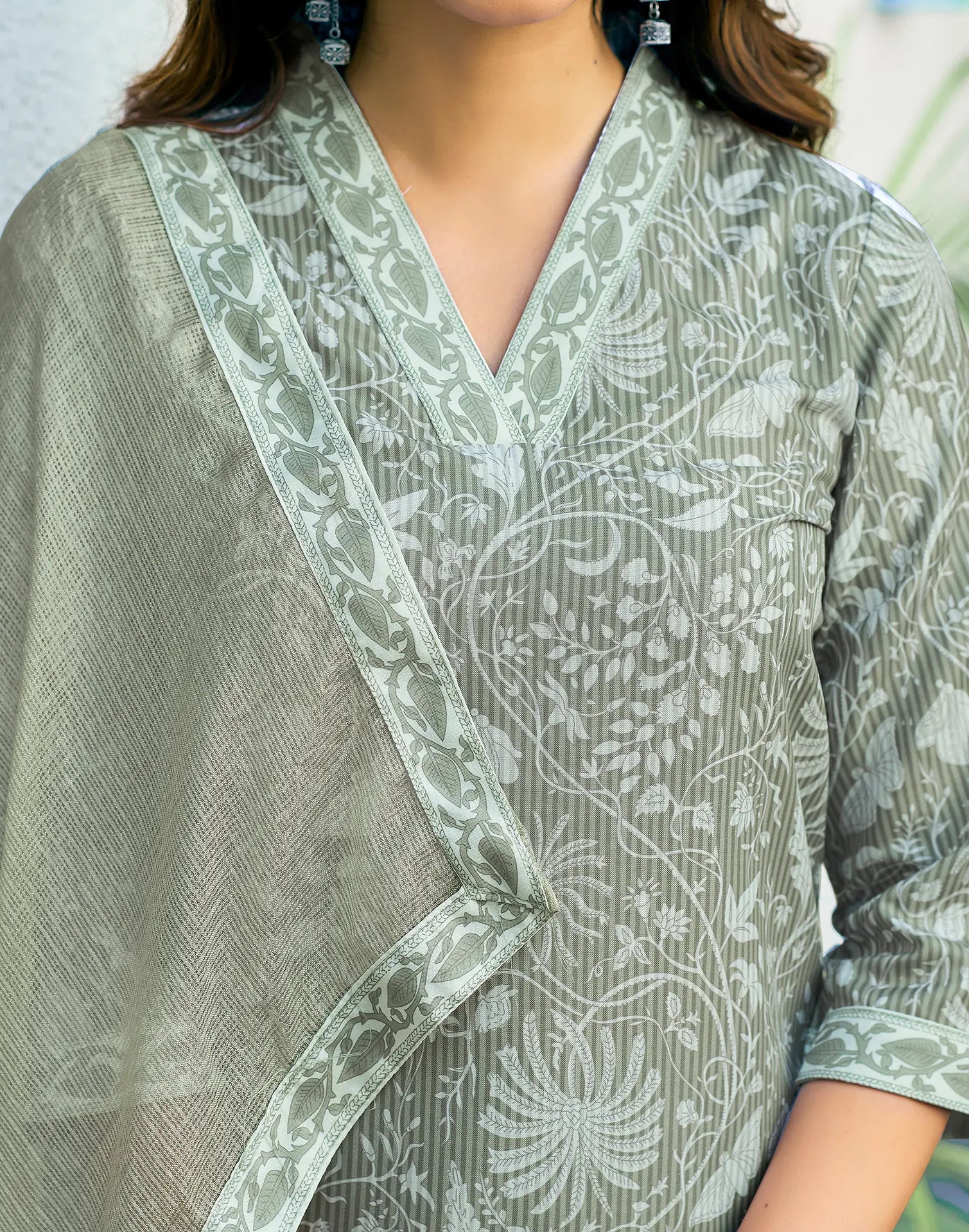 Nayoora Pista Green Printed Kurta Pant Set