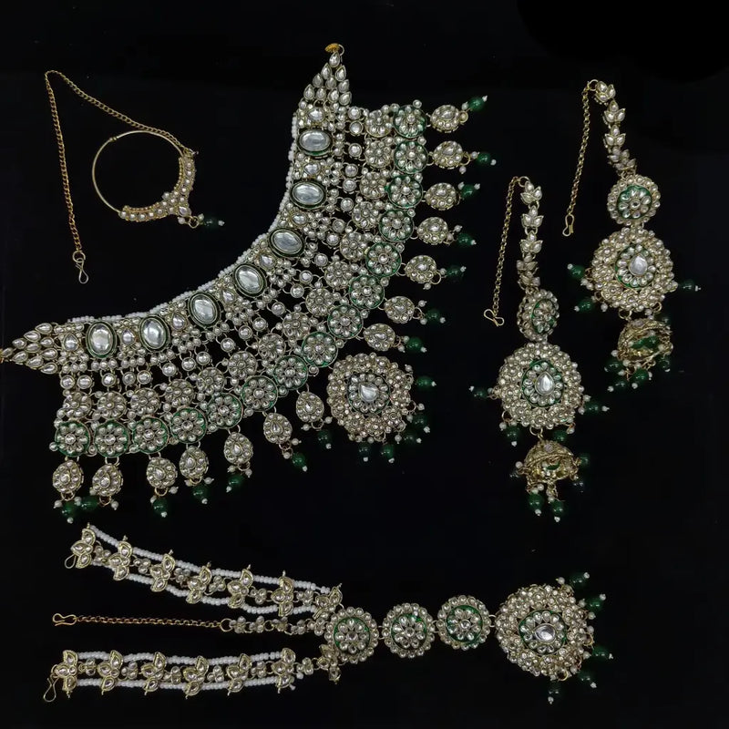 Nayoora Emerald Green Maharani Jewellery Set