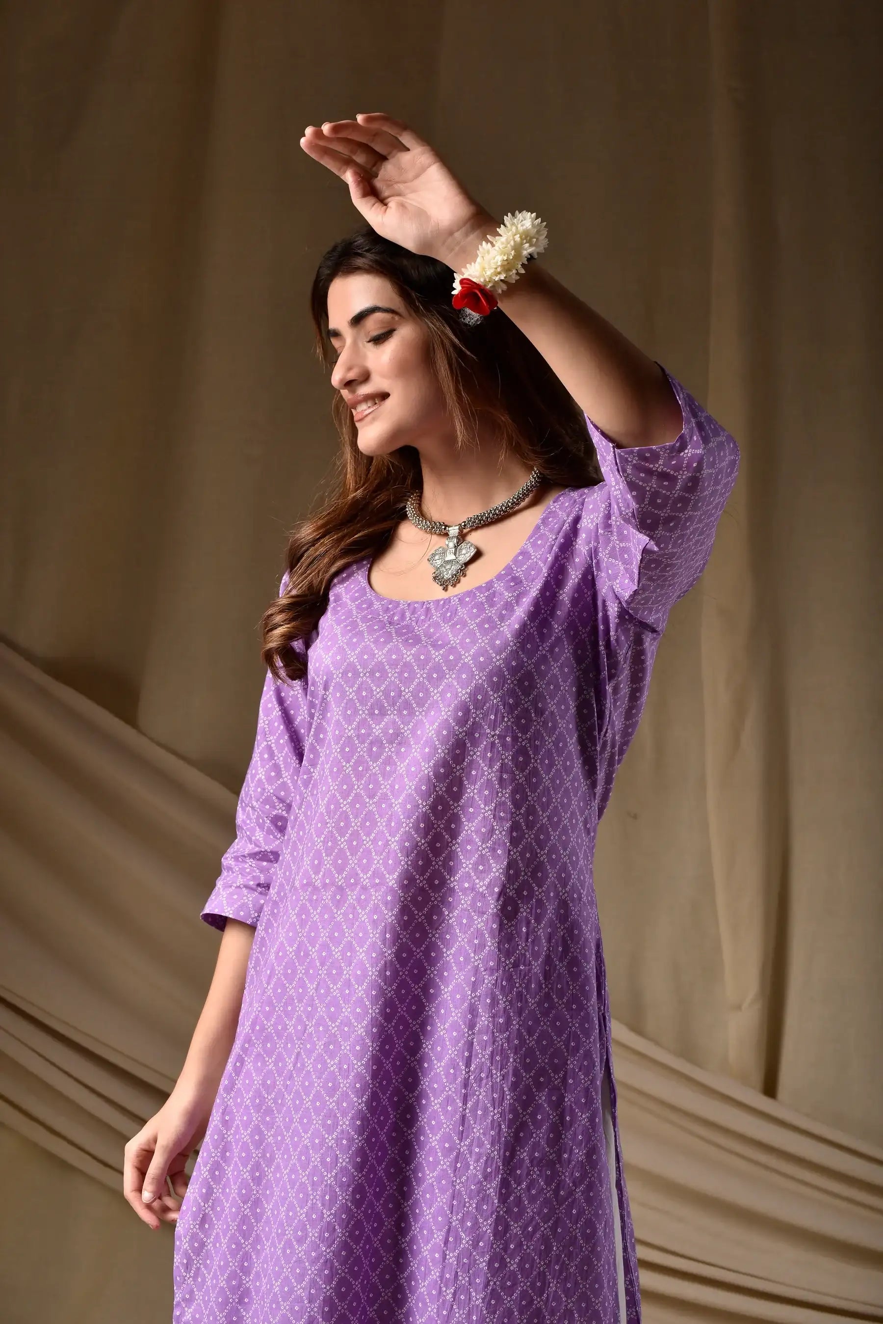 Nayoora Lavender Ira Rayon Kurti