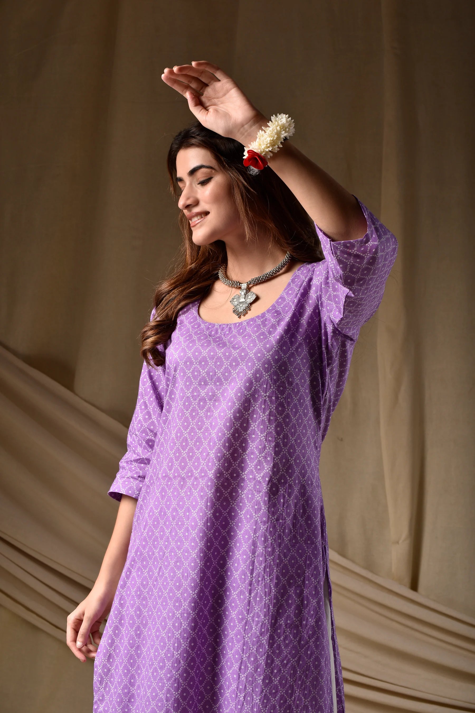 Nayoora Lavender Ira Rayon Kurti