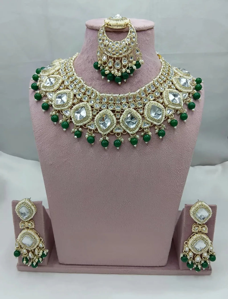 Nayoora Emerald Green Kundan Choker Jewellery Set