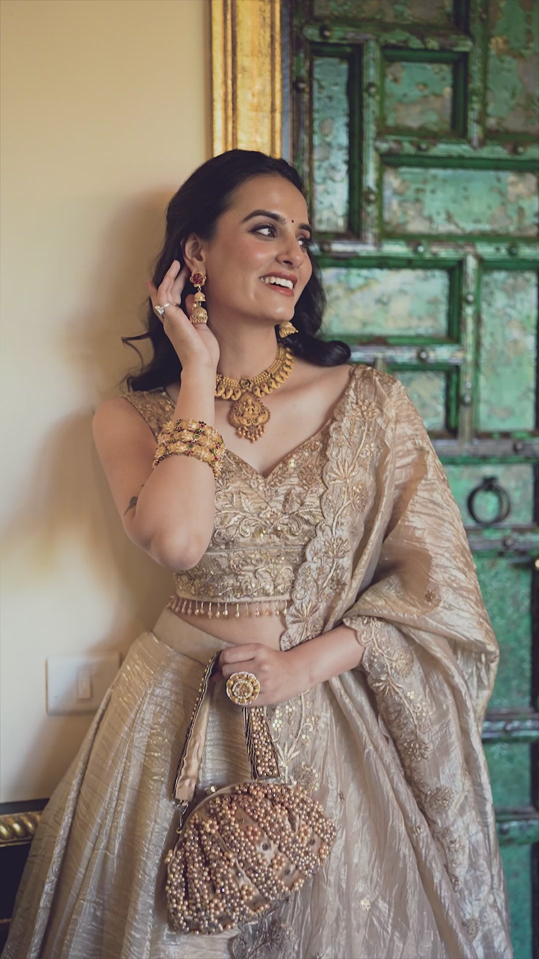 Nayoora Bridal Gold Crush Lehenga – Hand Embroidered Blouse & Dupatta Set